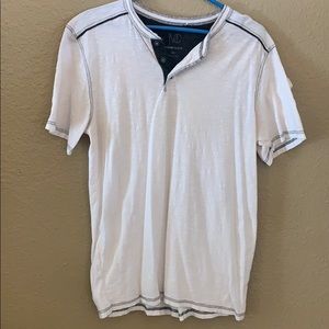 V-neck T-shirt